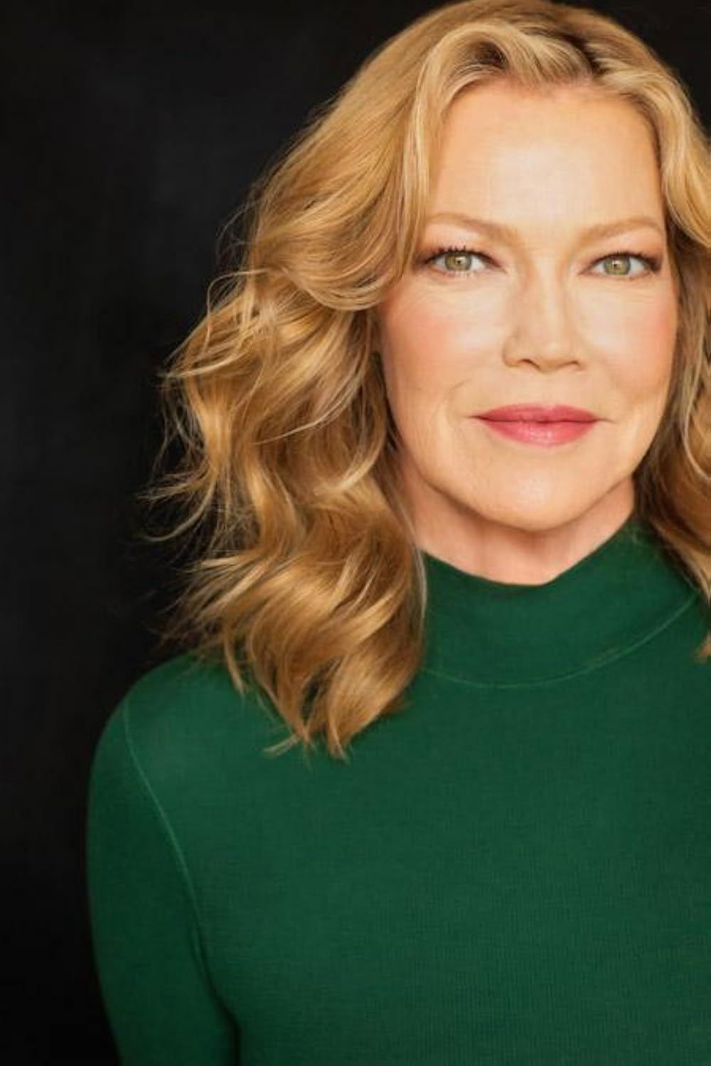 et billede af Stacey Travis