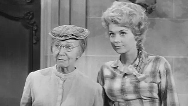 The Beverly Hillbillies Season 2 :Episode 5  The Clampett Look