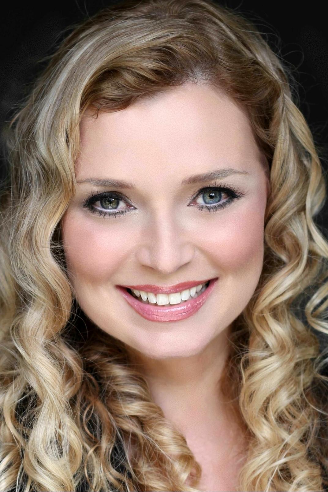 et billede af CeCe Moore