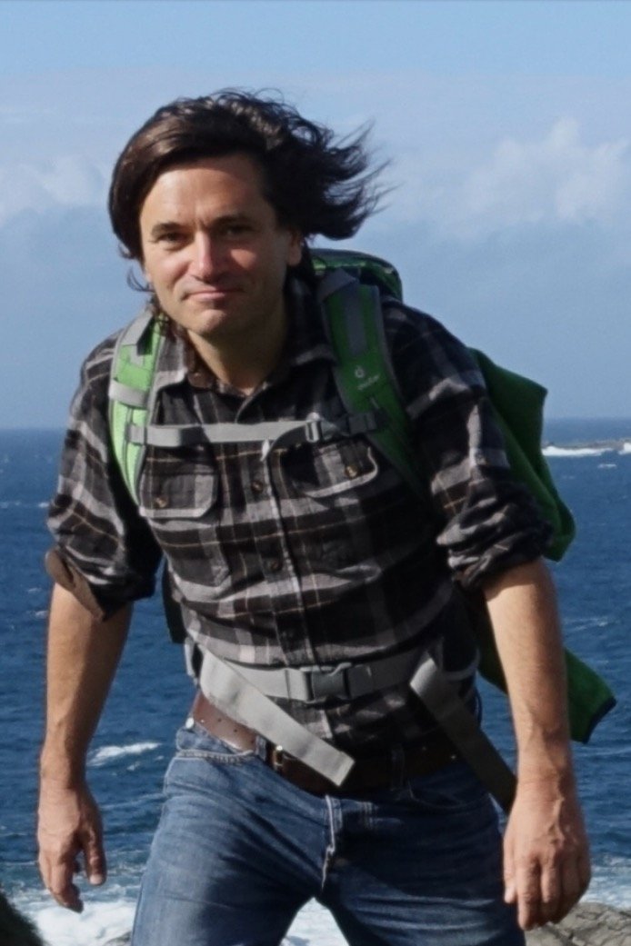 et billede af Simon Hunter