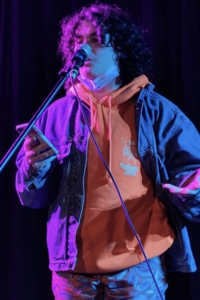 et billede af Hamish Bell