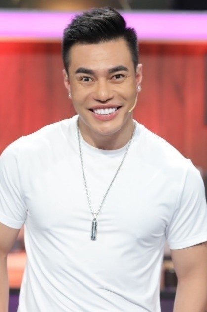Lê Dương Bảo Lâm's picture in the cast