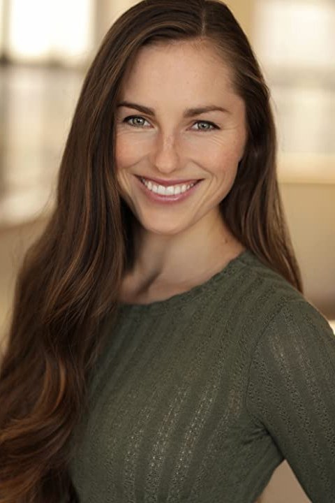 et billede af Lily Harris