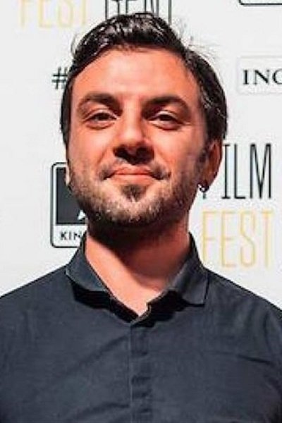 Decho Taralezhkov | Writer