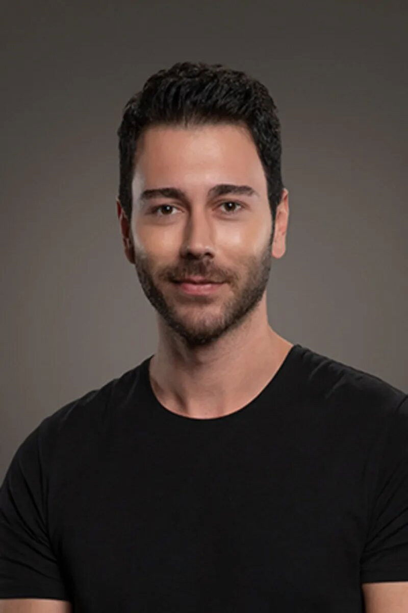 et billede af Oğuz Peçe