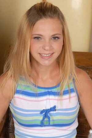 et billede af Destiny Garnet