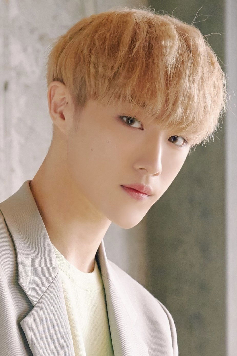 et billede af Yoon Hyun-suk