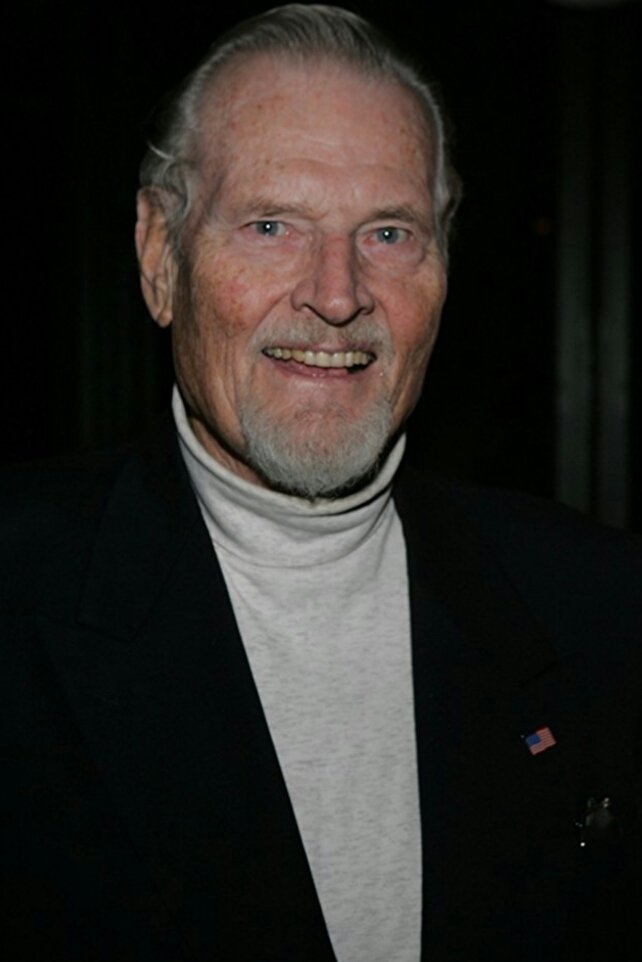Darrell Sandeen as Buzz Meeks