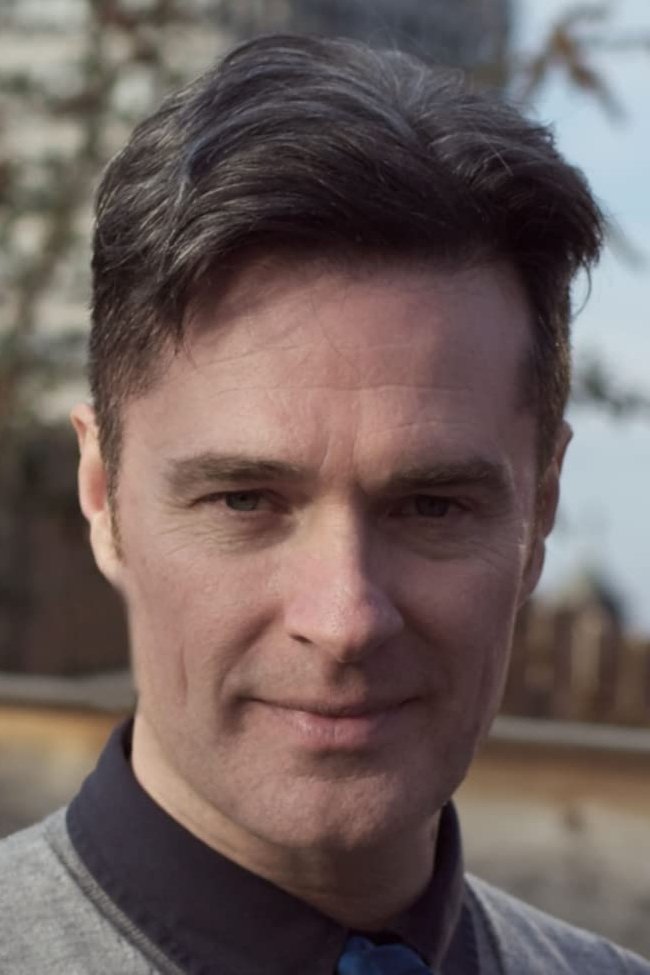 et billede af Christopher Clarke