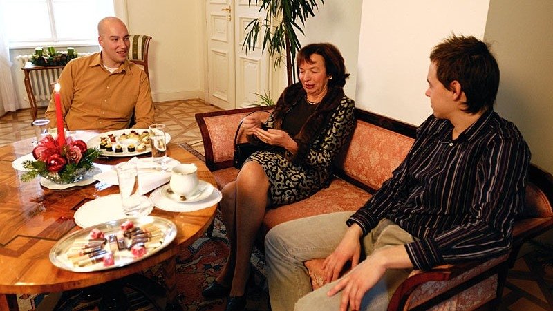 Thumbnail for Episode 107 Season 1 Episode 107