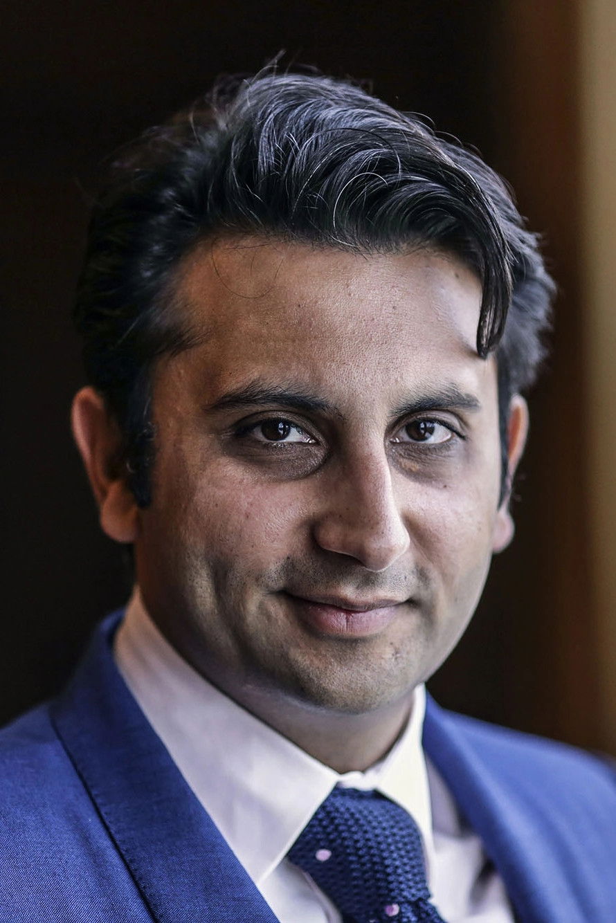 et billede af Adar Poonawalla