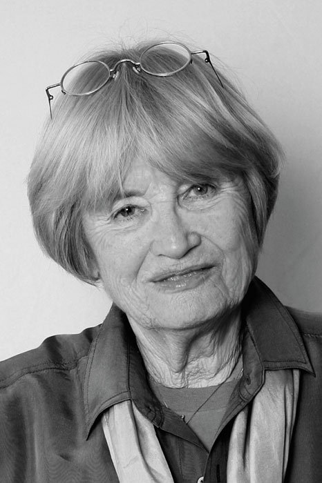 et billede af Jacqueline Veuve