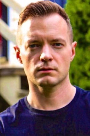 et billede af Adam Berry