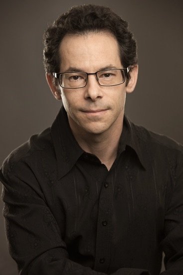 et billede af James Schneider