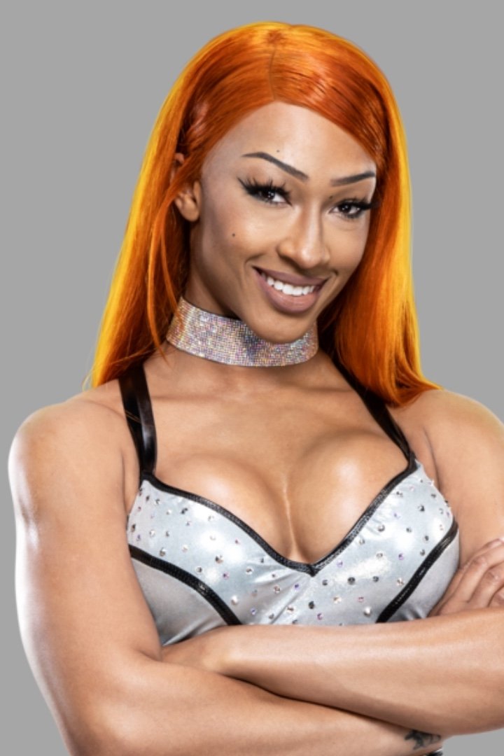 Jakara Jackson's picture in the cast