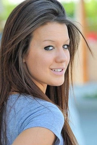 et billede af Kelsey Jones