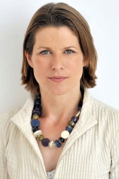 et billede af Stephanie Flanders