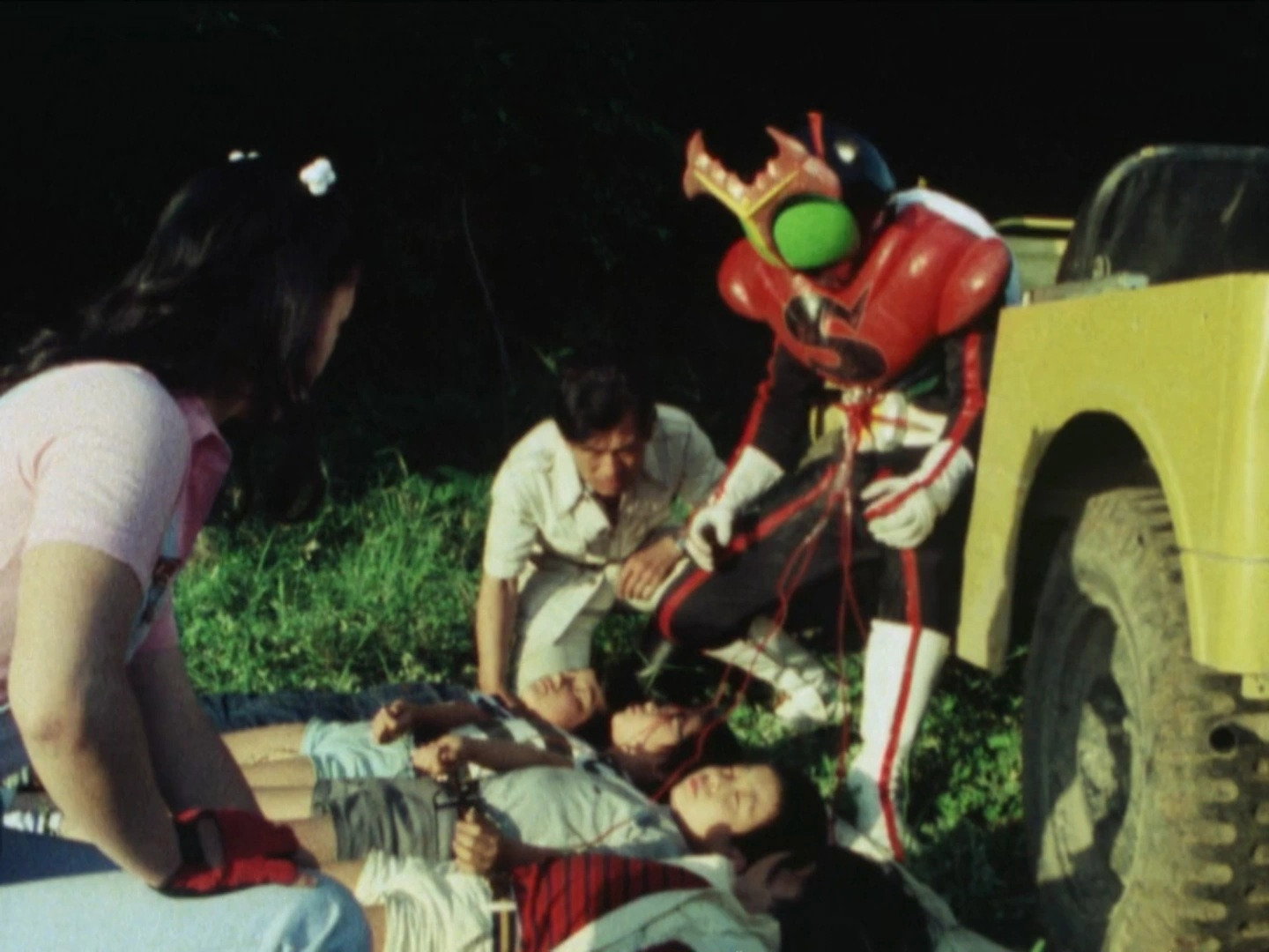 Kamen Rider Season 5 :Episode 16  The Bloodsucking Bubunger's Demonic Present!