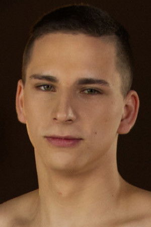 et billede af Aaron Shine