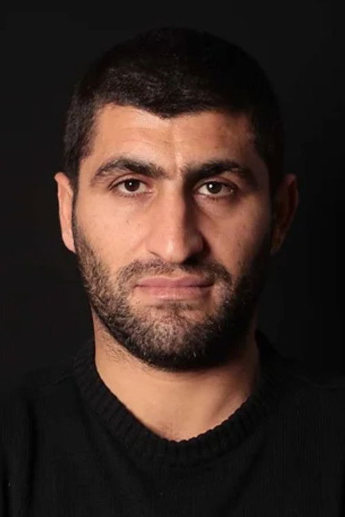 et billede af Cüneyt Özen