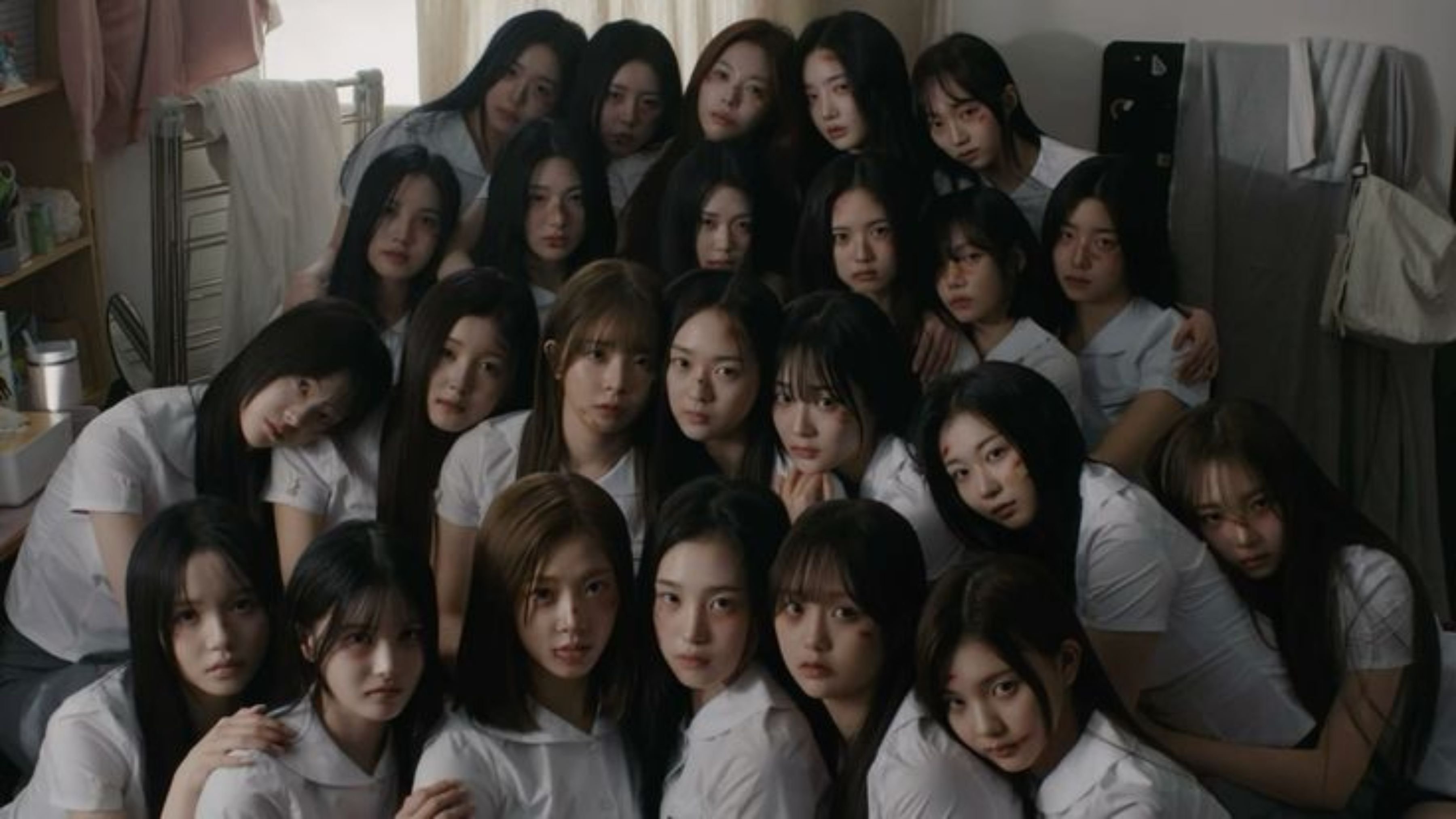 Imagem do Filme 깨어 (Are You Alive)
