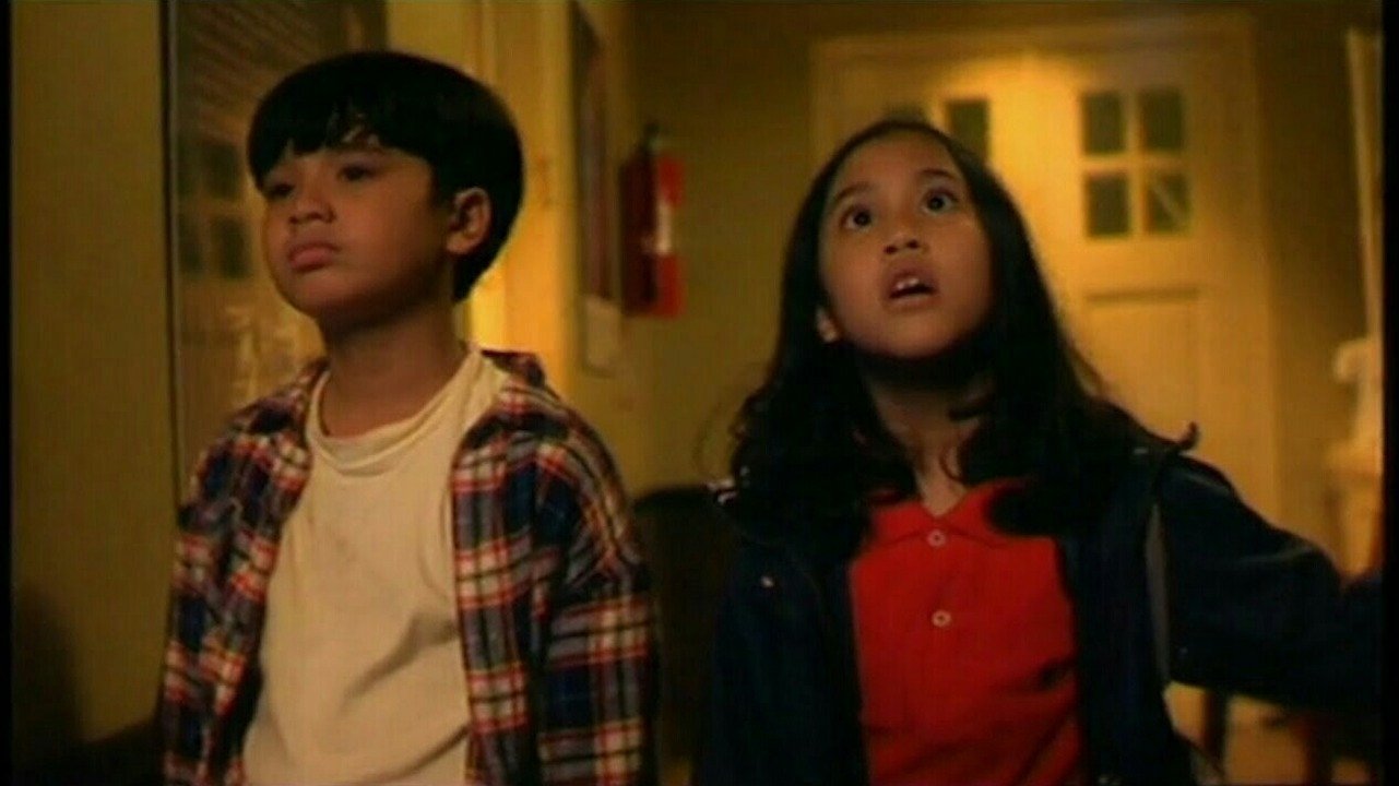 Petualangan Sherina Film Backdrop