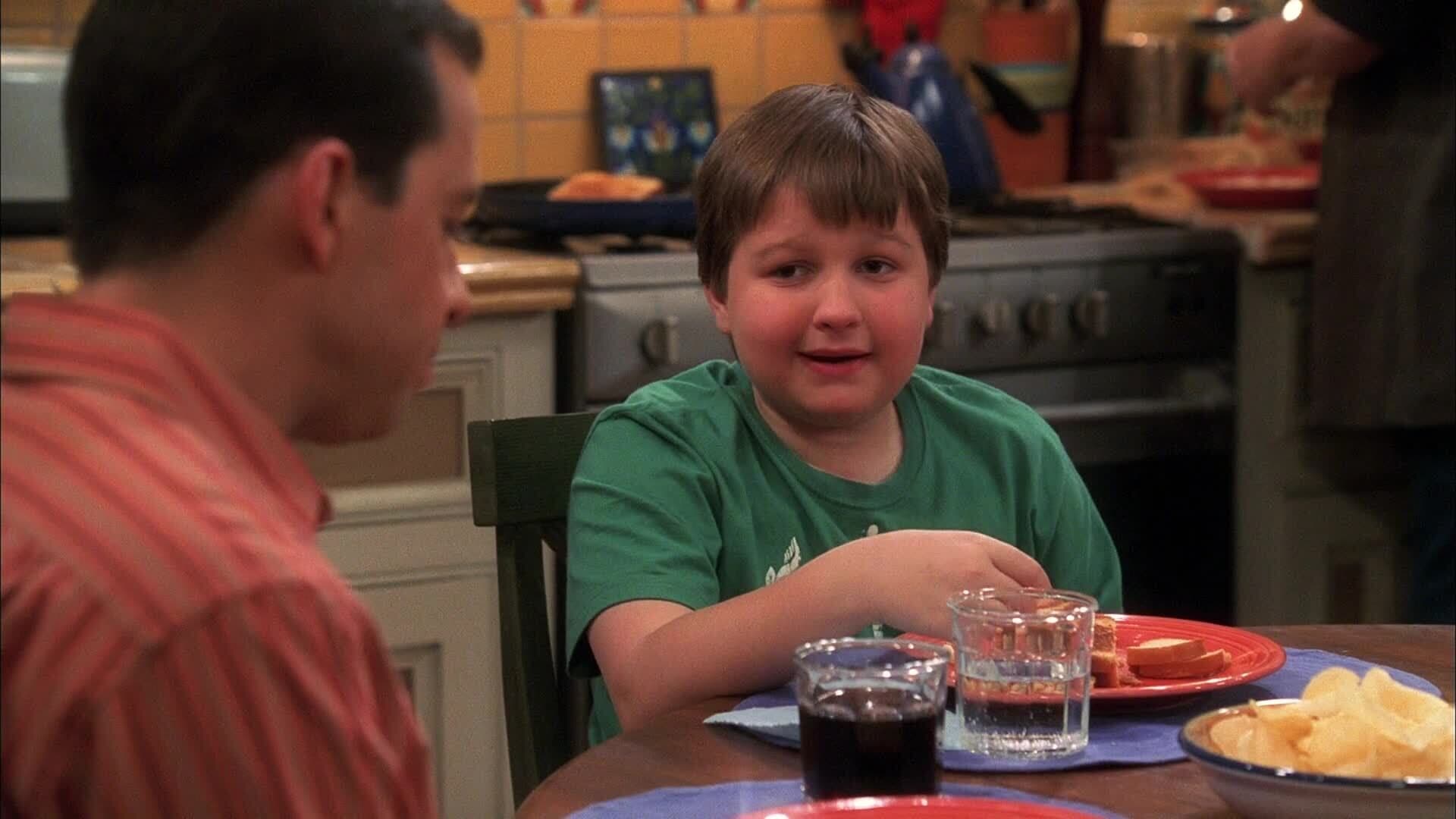 Two and a Half Men Staffel 4 :Folge 13 