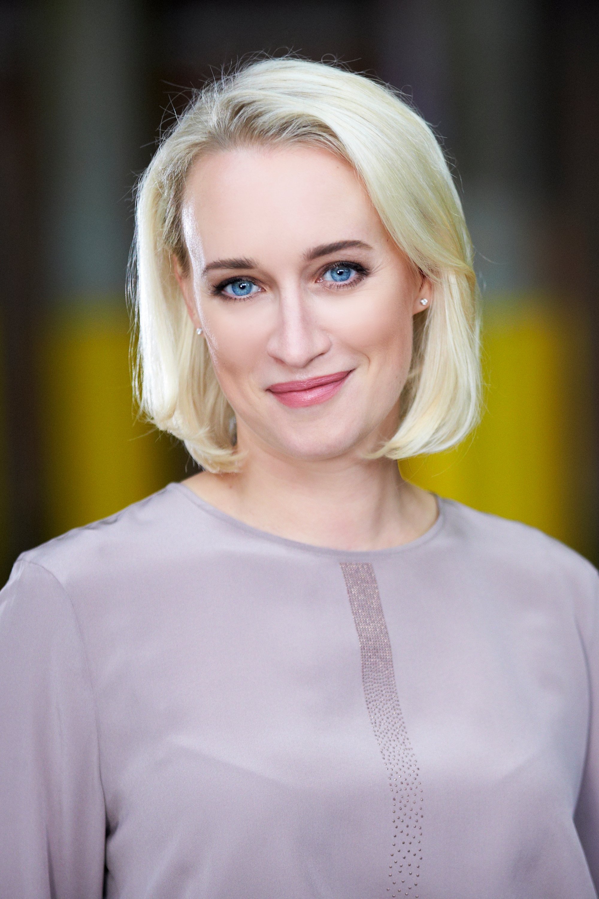 et billede af Eva Jinek