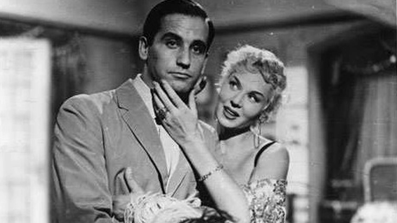 La mujer desnuda (1955)