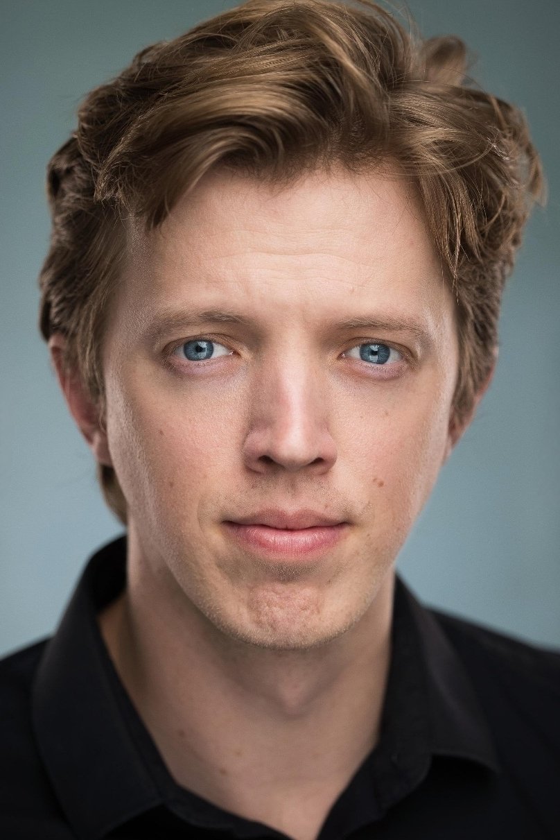 Eric James Gravolin's picture in the cast
