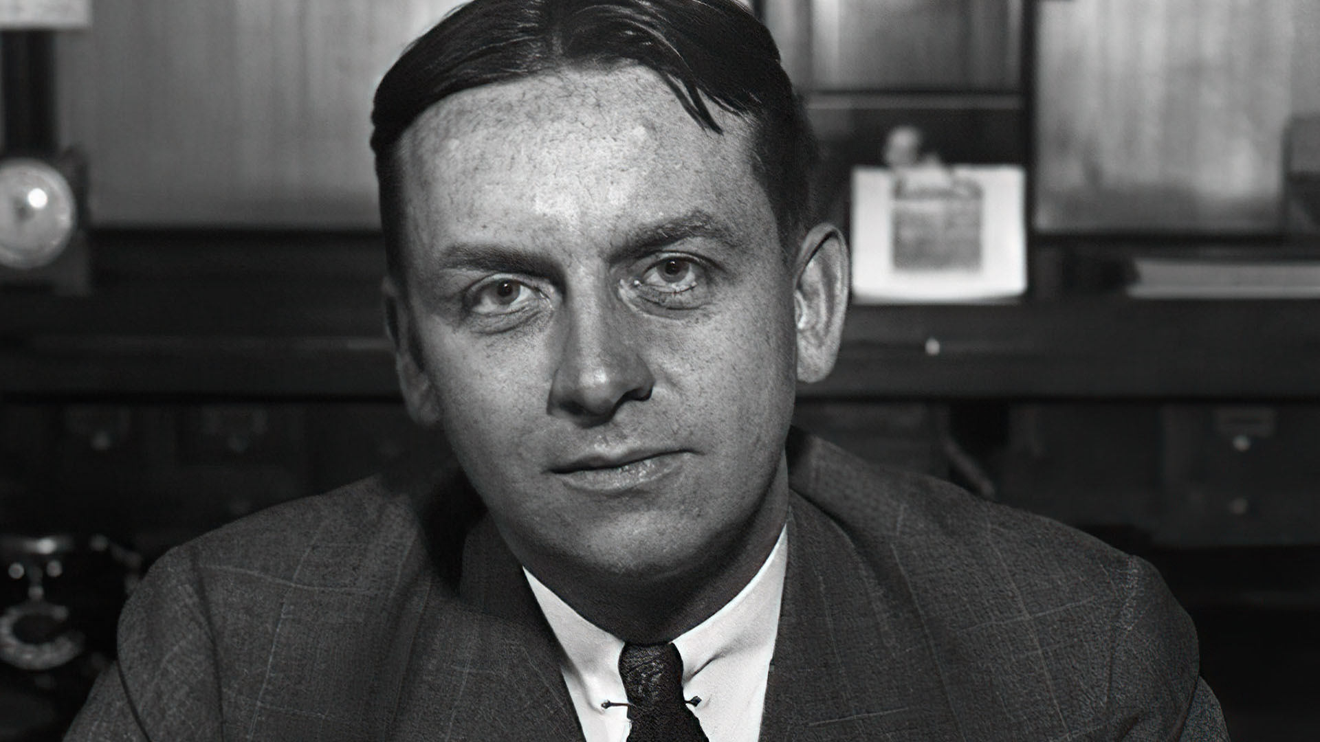 Eliot Ness vs. Al Capone (2009)
