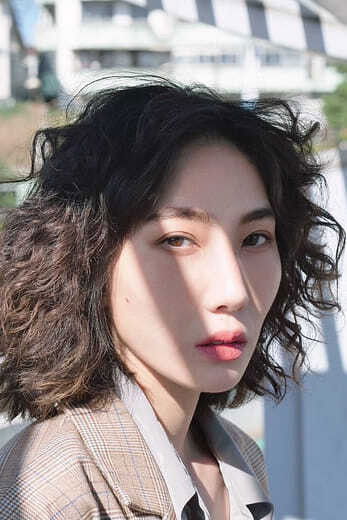 et billede af Yu Lai