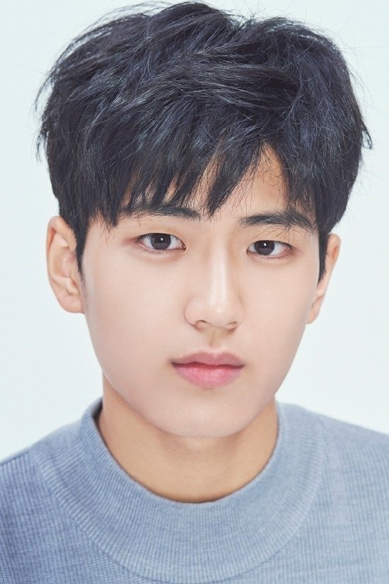 et billede af Kim Min-chul