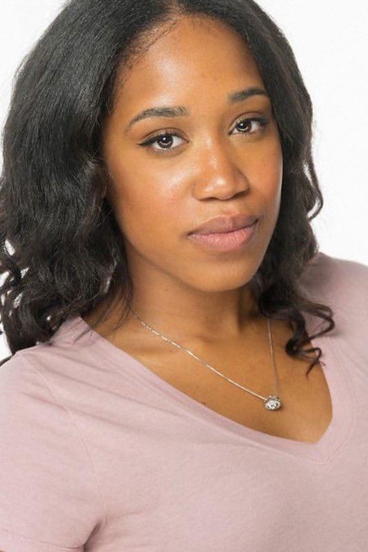 et billede af Sharon Ford