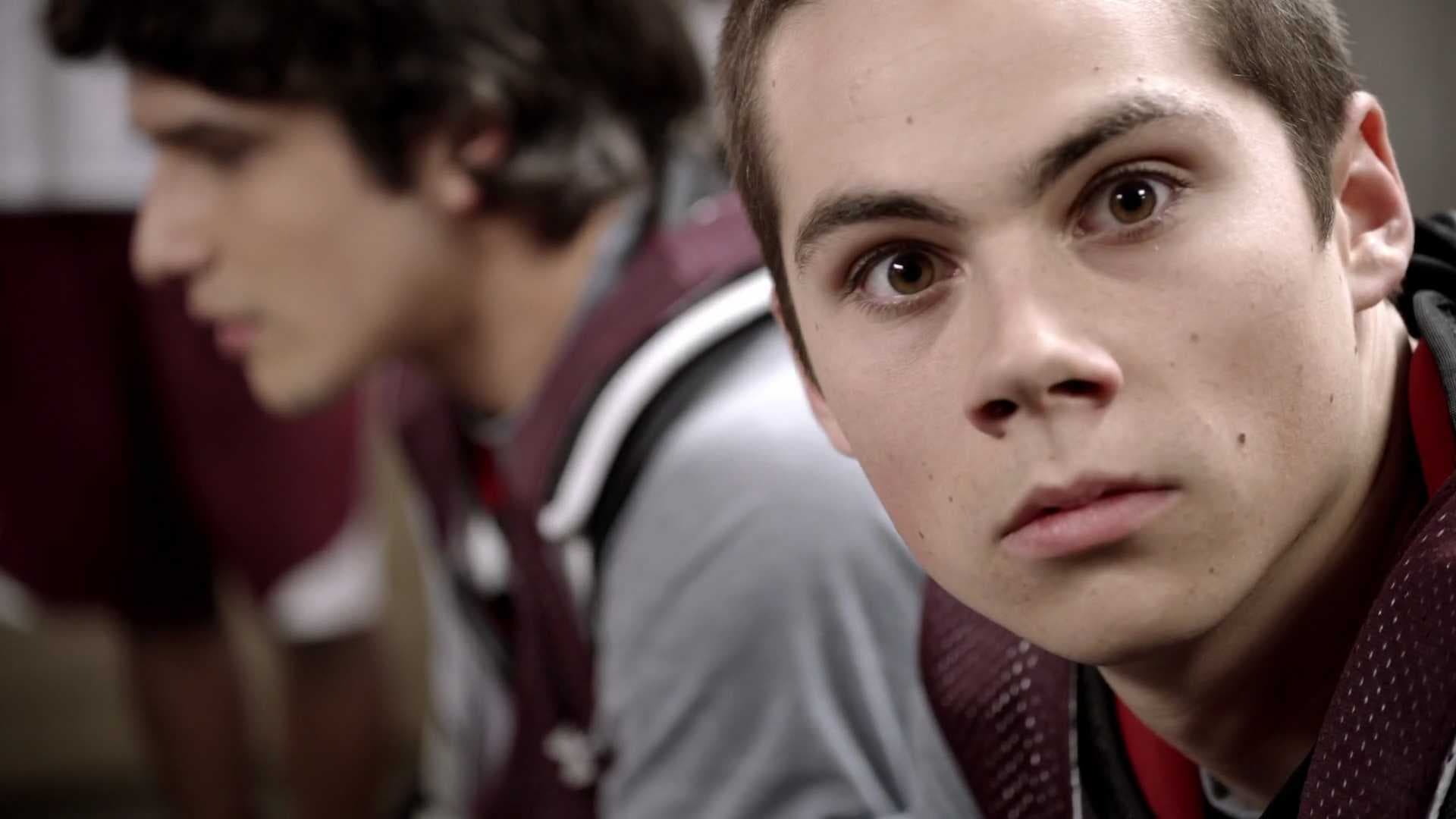 The hunt is on for Derek’s whereabouts, meanwhile Stiles tries to help Scot...