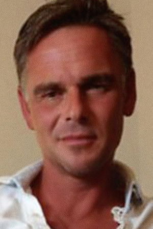 et billede af Clint Stone