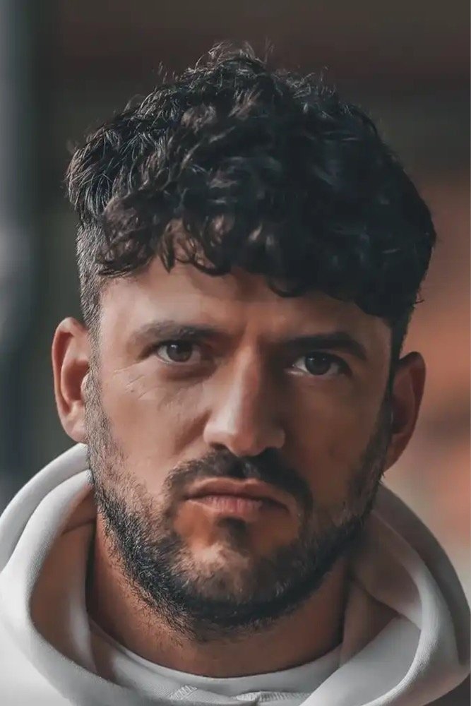 et billede af Luke Tumber