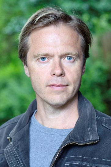 et billede af Nick Waring