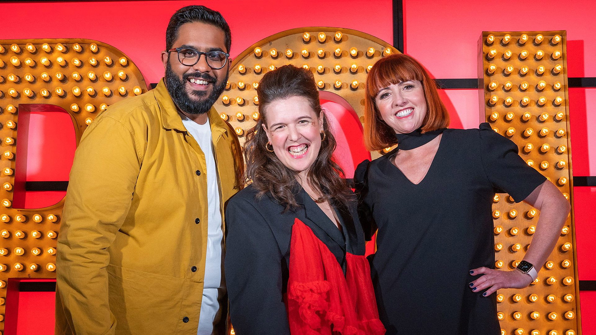 S17E1 · Rosie Jones, Eshaan Akbar & Cally Beaton (Xmas Special 2022)