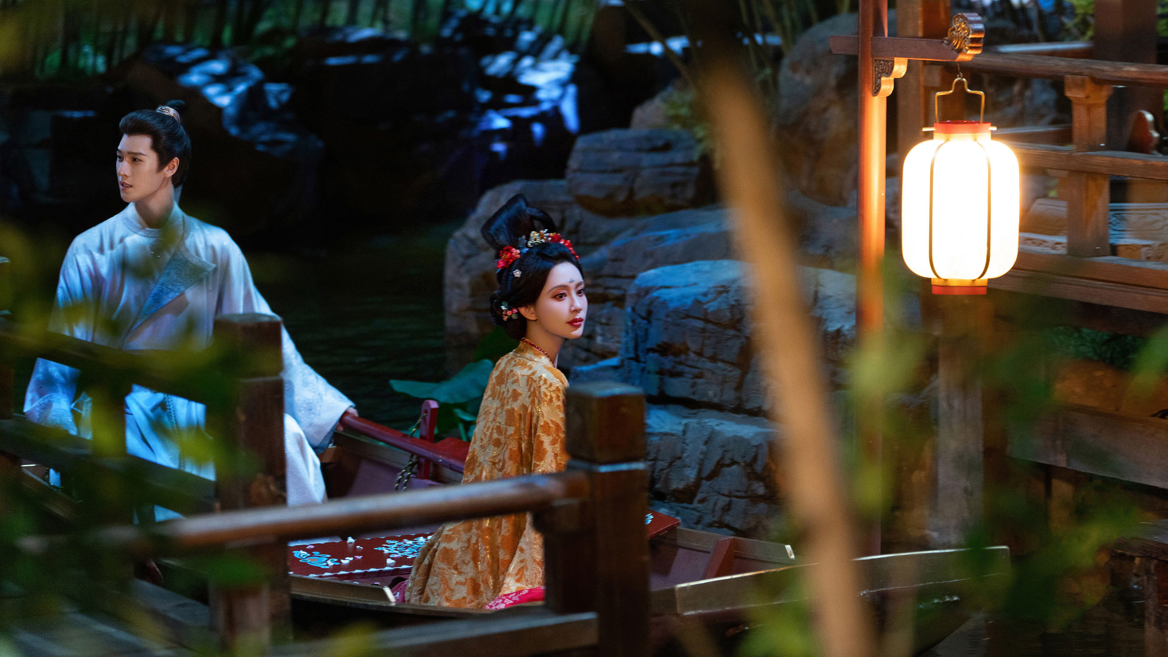 Tigers Sniff the Rose