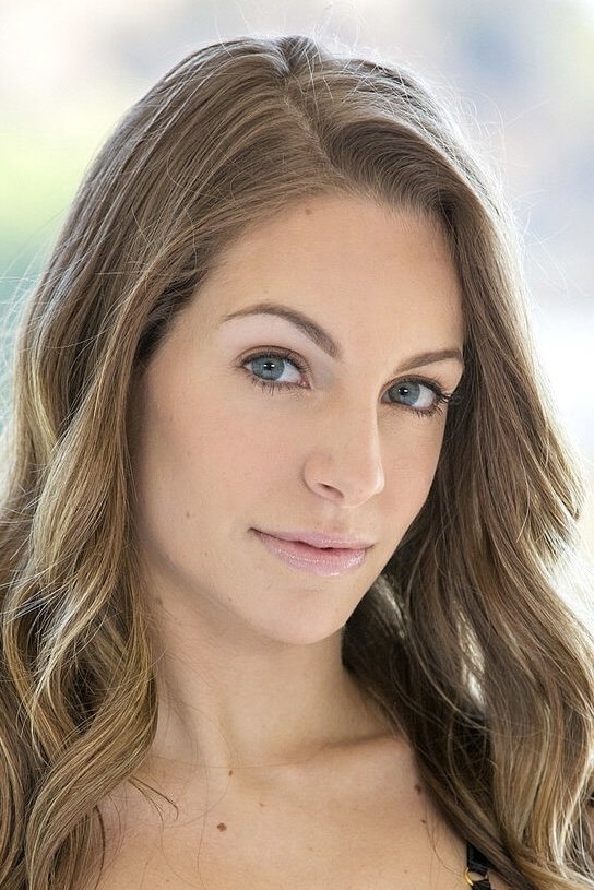 Kimmy Granger Profile Images — The Movie Database (TMDB)
