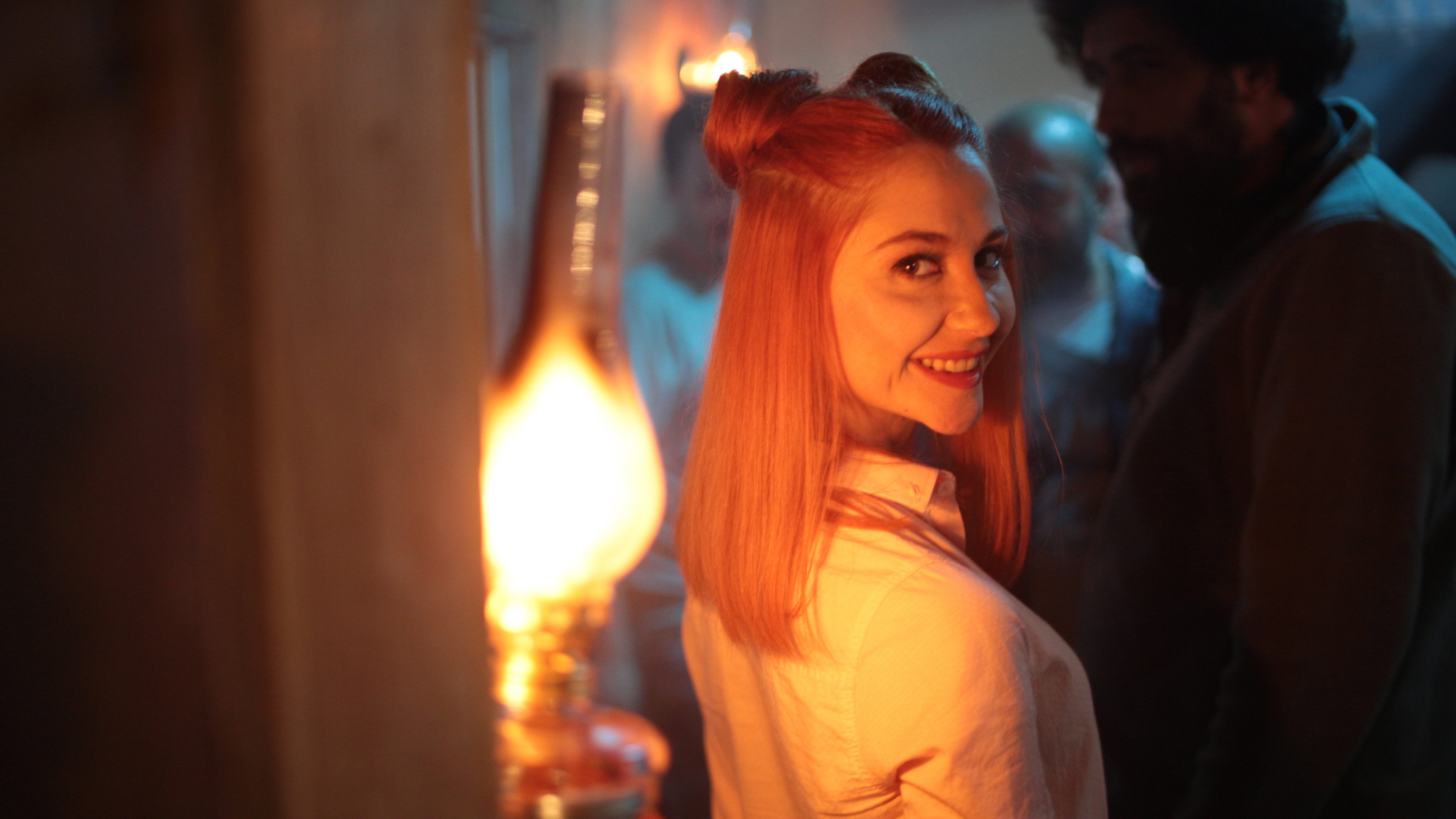 Üç Harflilerin Musallat Olduğu Büyülü Konakta Ruh Çağıran Gençlerin Hazin Hikayesi