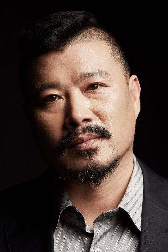 et billede af Shin Yoo-ram