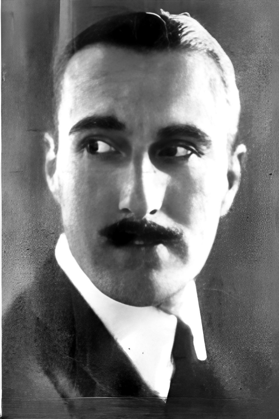 et billede af Templar Powell