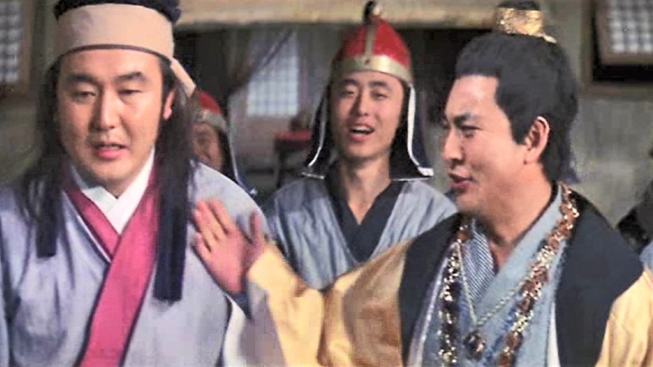 The Two Revengeful Hunchbacks (1971)