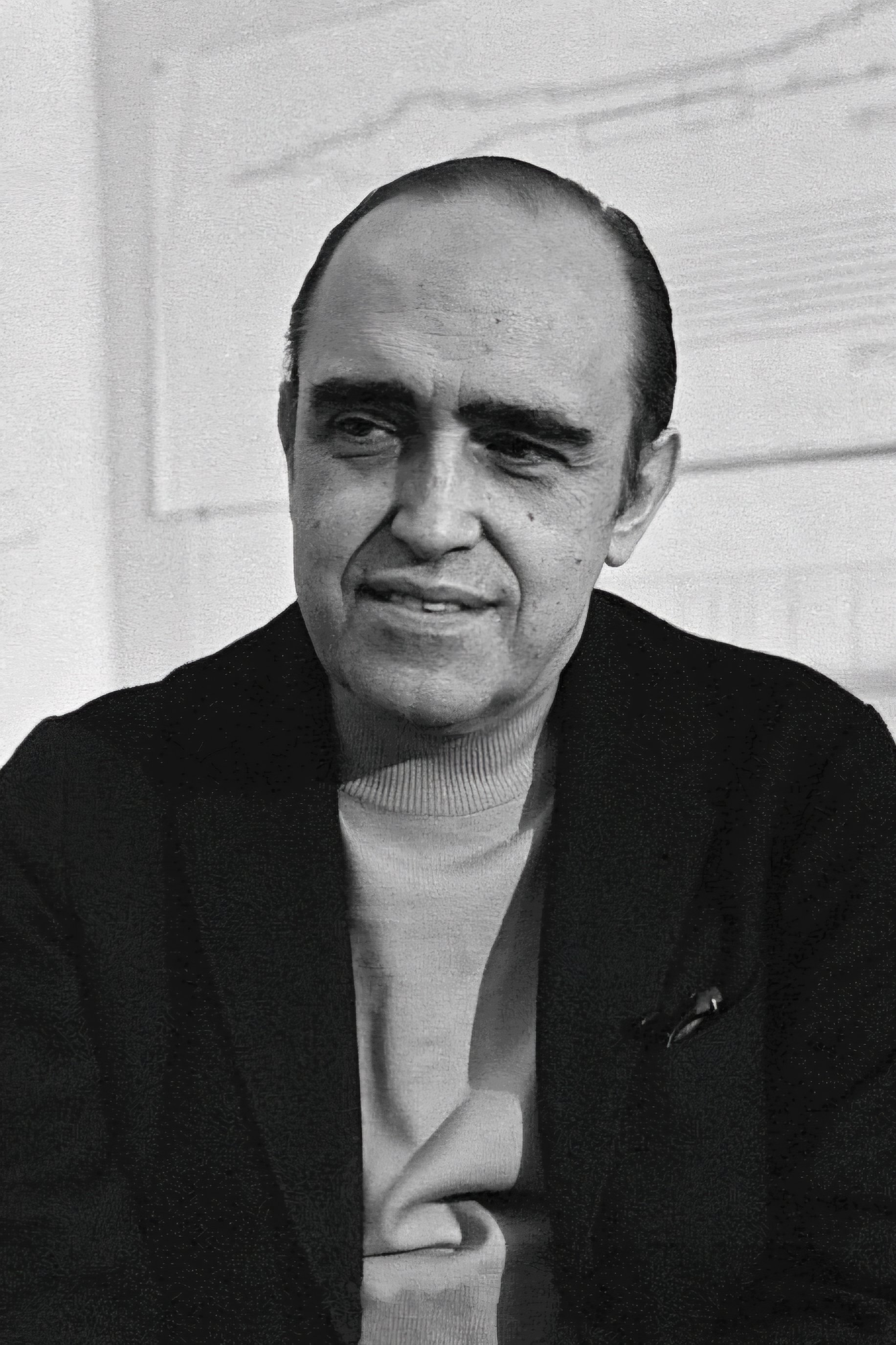 Oscar Niemeyer's picture in the cast