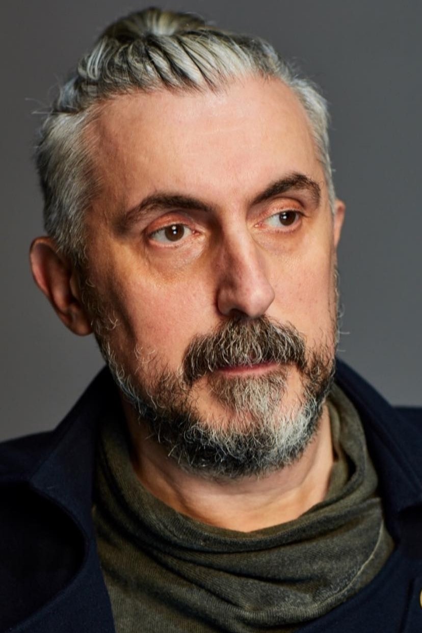 et billede af Celal Tak