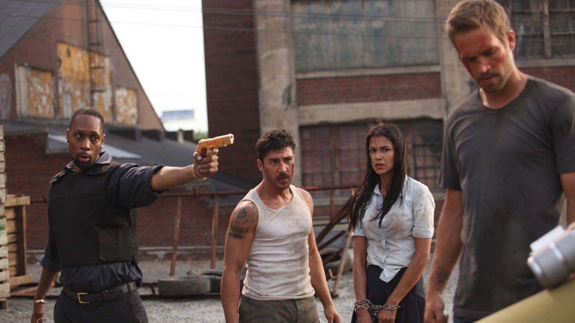 Brick Mansions (2014)