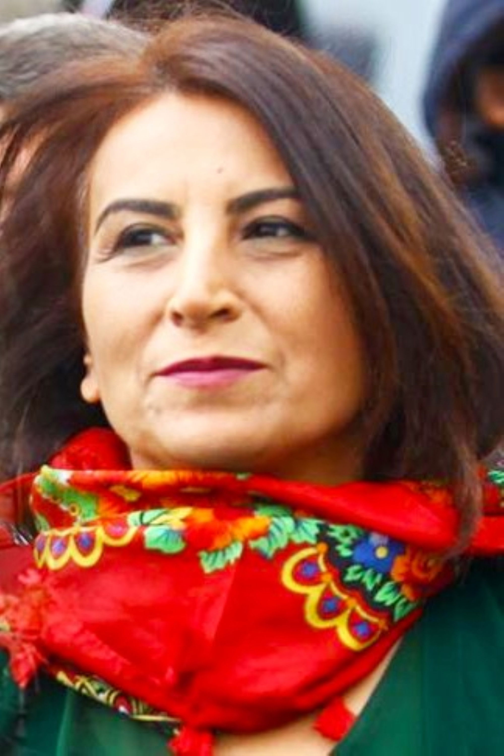 et billede af Aysel Tuğluk