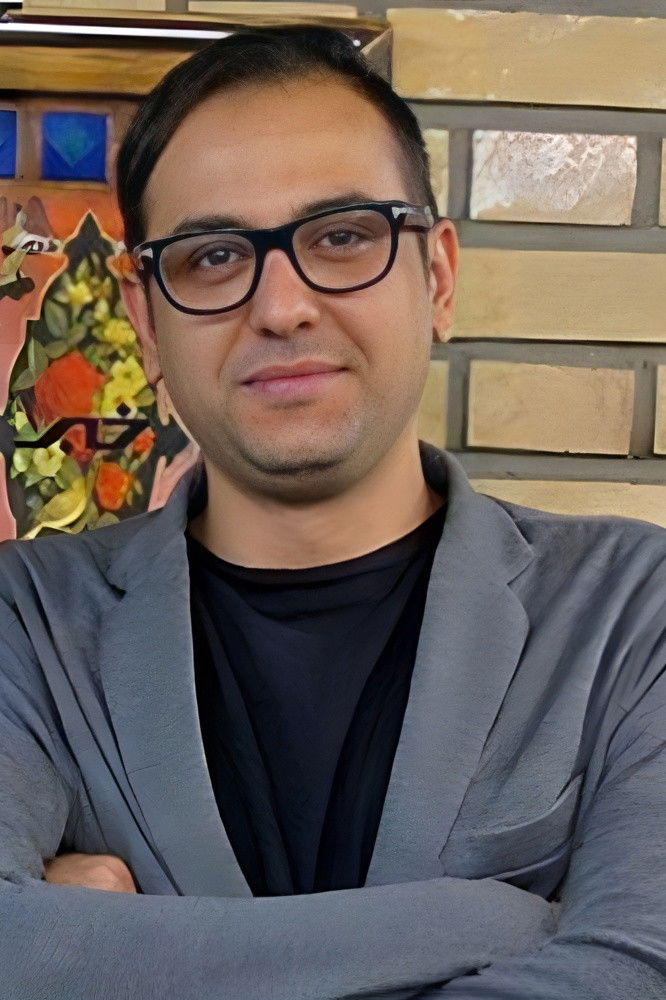 et billede af Mani Baghbani